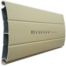 mitadoor2
